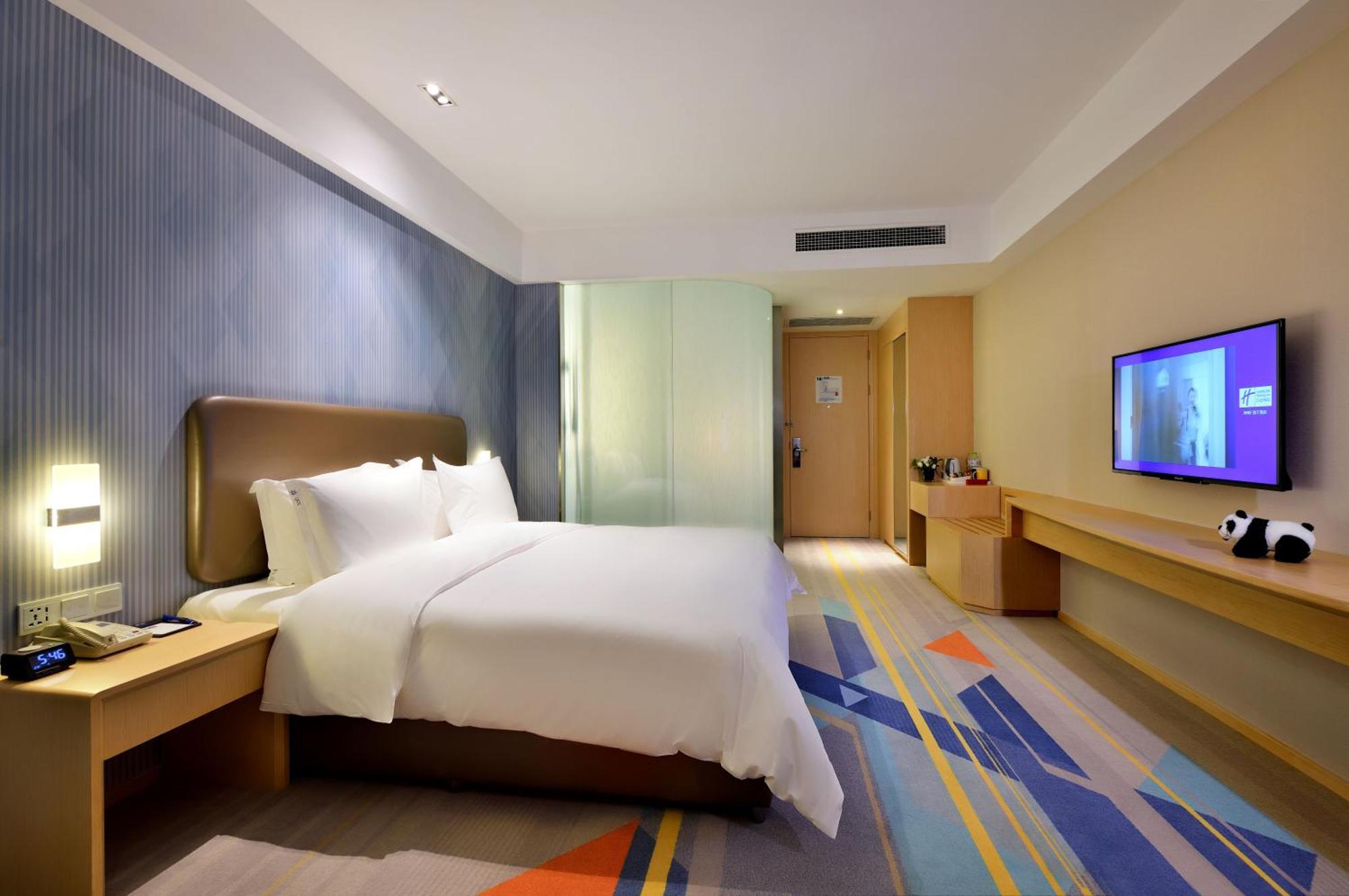 Holiday Inn Express Chengdu Tianhe By Ihg Pixian Exterior photo